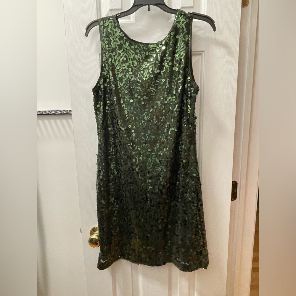 Sleeveless Green Sequin Dress